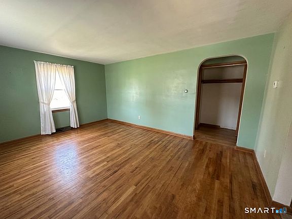2nd image of 12 Arbutus Street