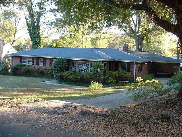 1st image of 114 Meyers Dr