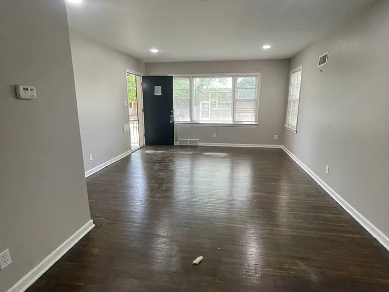 6147 E Boston St — Photo 4
