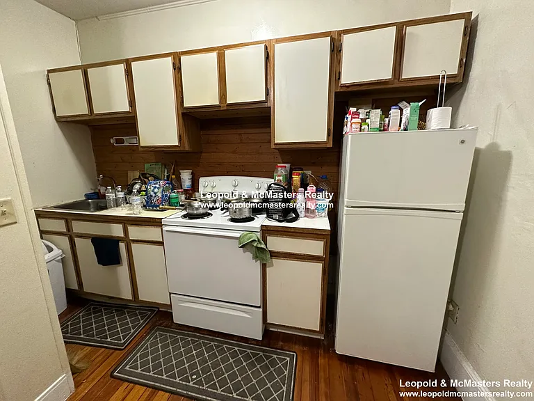 South Huntington Apartments — Photo 18
