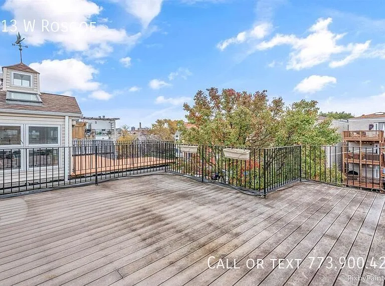 1213 W Roscoe St — Photo 20