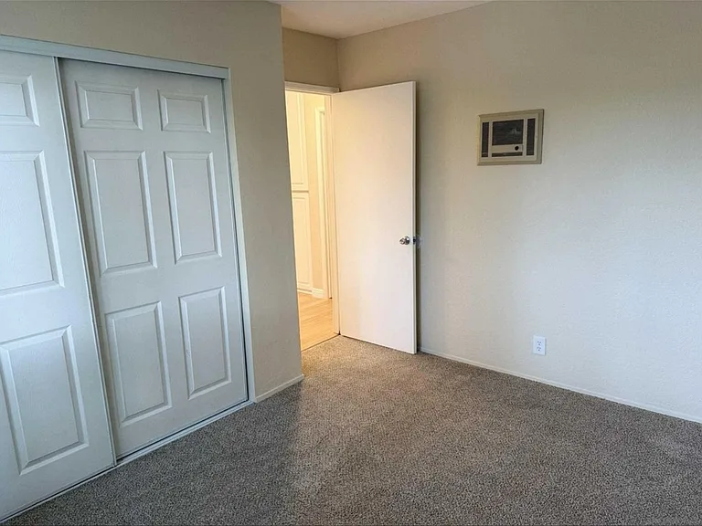 11175 Kelowna Rd #7 — Photo 4