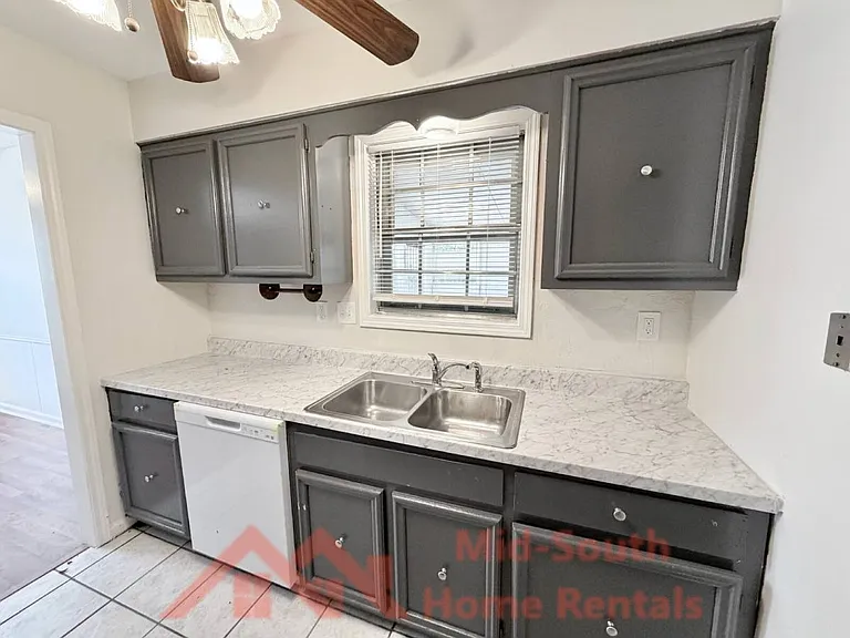 2373 W Monica Dr — Photo 10