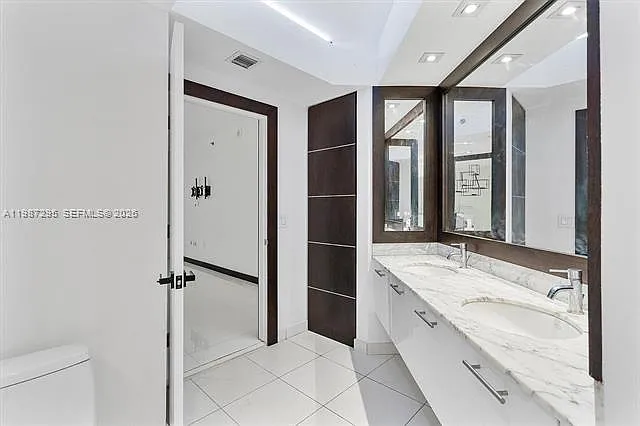 55 SE 6th St #1607 — Photo 39