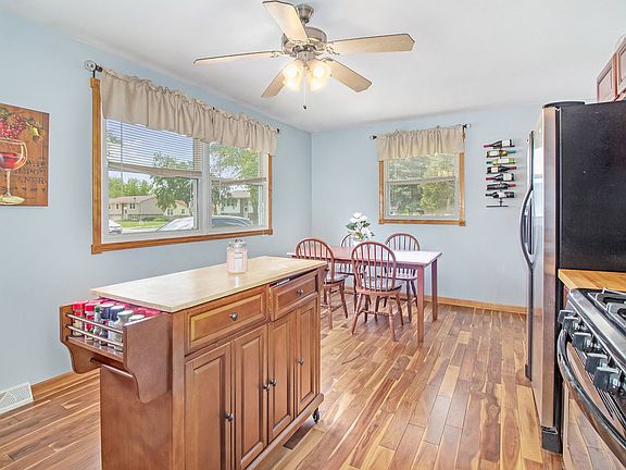 4th image of 2106 Sanford Ave