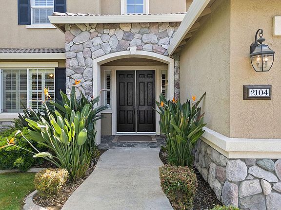 5th image of 2104 Huxley Way