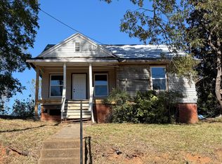 428 10th St, Fieldale, VA 24089