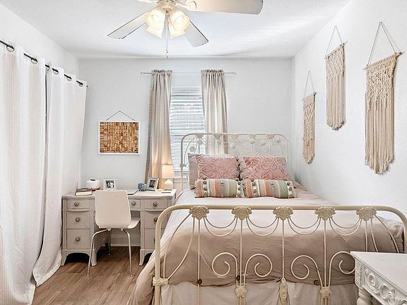 4th image of 6940 Orleans Ave #0