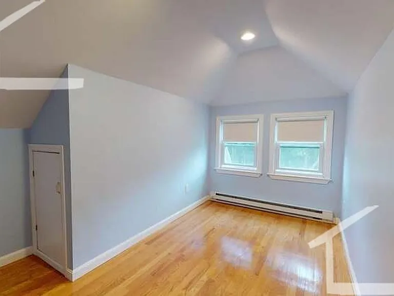 199 Lake St #2B — Photo 4