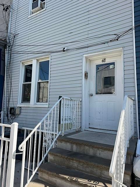 1st image of 48 South St #1