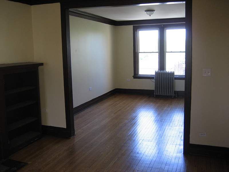 2nd image of 6928 S Green St APT 2