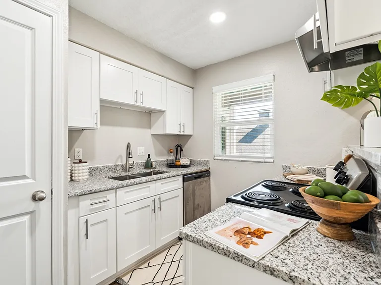 Woodcreek Apartments — Photo 19