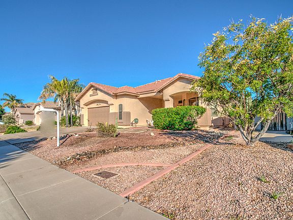 2nd image of 3908 E Juanita Ave