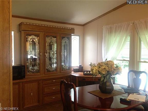 5th image of 11 Oak Dr #11