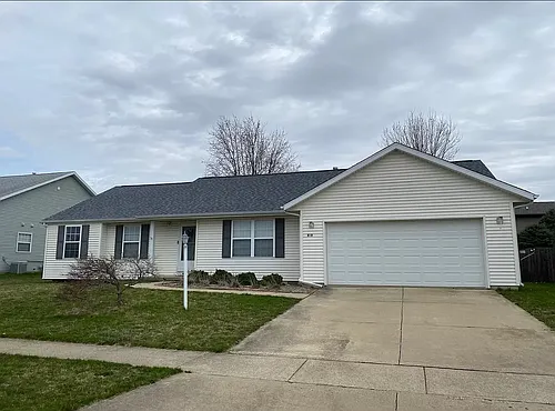 810 Cyndy Ln Photo 1