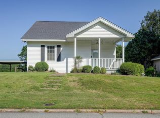 23 Lawrence St, Lyman, SC 29365