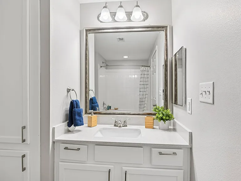 Northpoint Villas — Photo 17