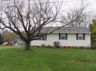 1227 Chestnut Hills Rd NE, Granville, OH 43023