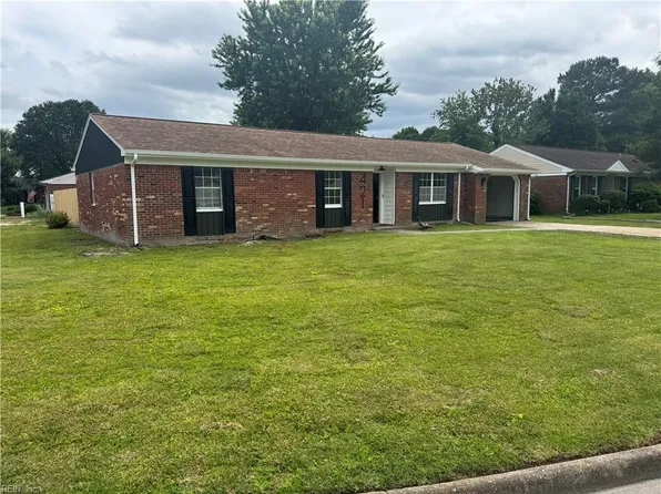 421 Moorland Dr, Virginia Beach, VA 23452