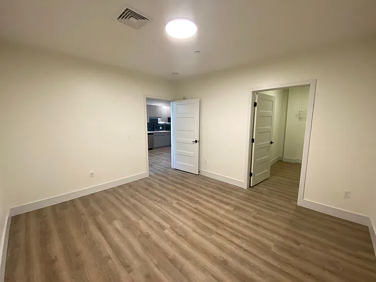 One Park Apartments — Photo 14