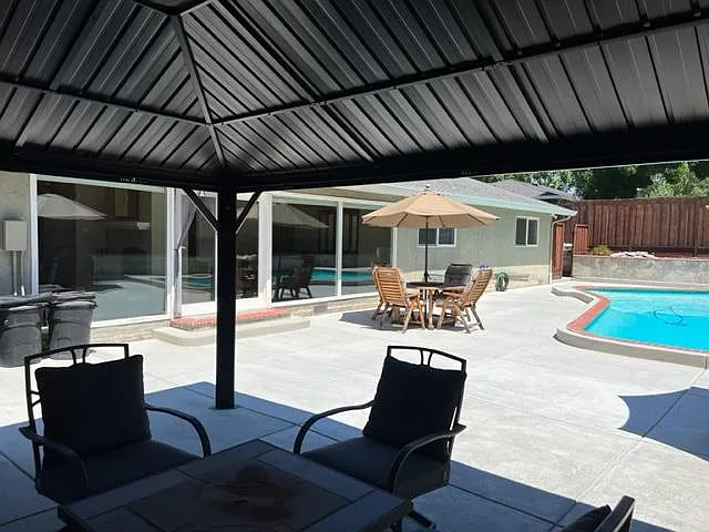 553 Bonita Ave — Photo 51