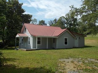 1167 Arrowhead Rd, Fancy Gap, VA 24328