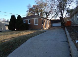 115 E Keith Ave, Waukegan, IL 60085