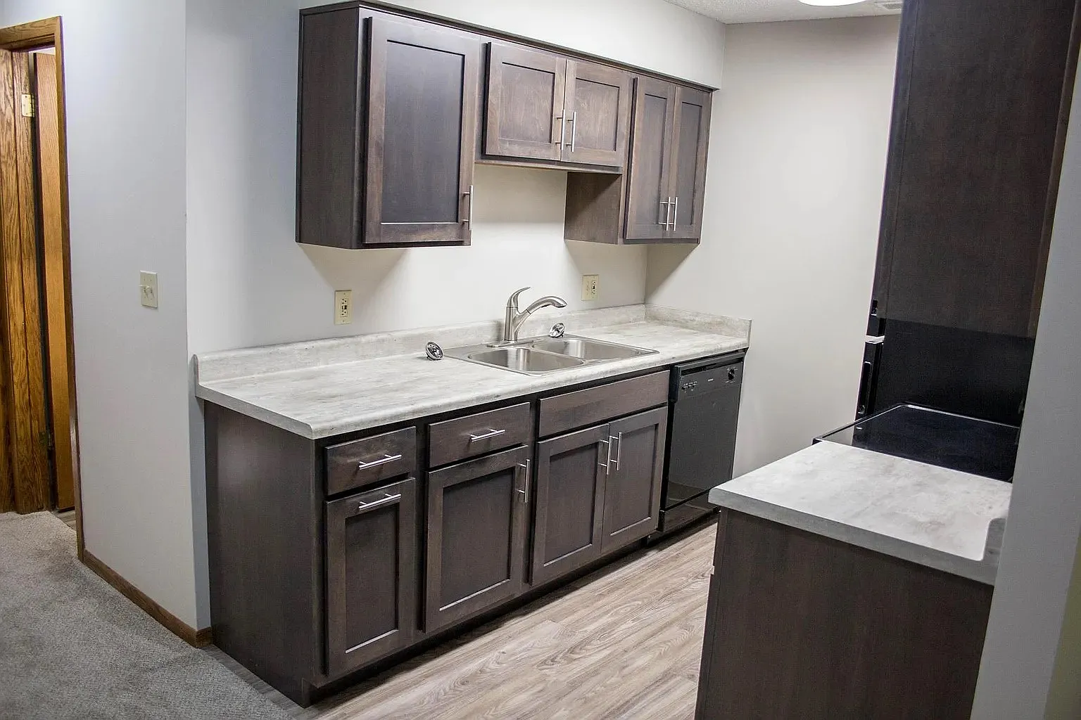 2 bed, 790 sqft, $950 — Photo 3