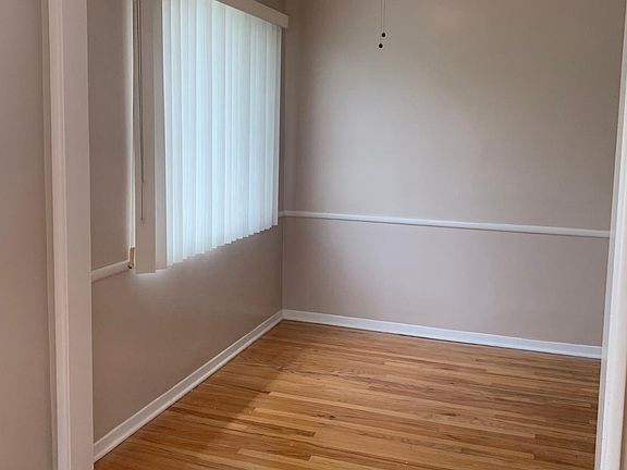 4th image of 118 N Lamer St #2F