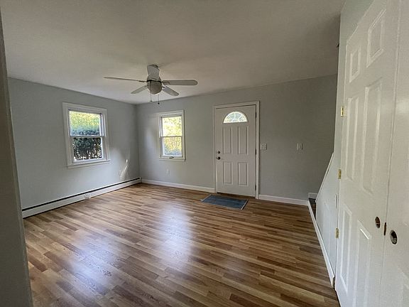 3rd image of 26 Gurley Rd