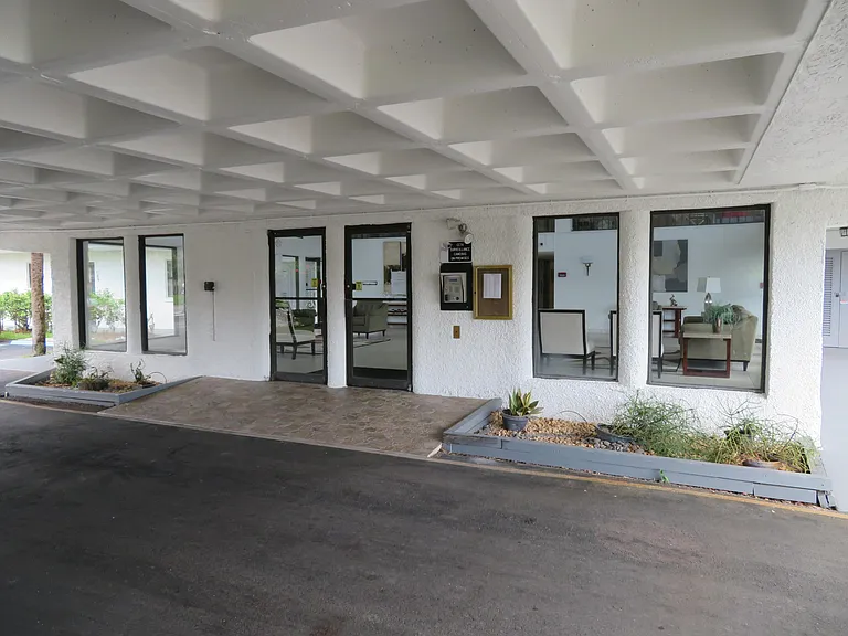 9233 SW 8th St #117 — Photo 5