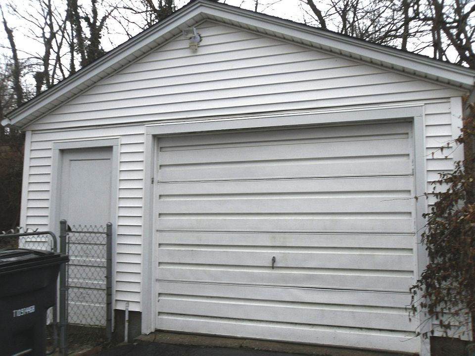 2nd image of 78 S Westview Ave