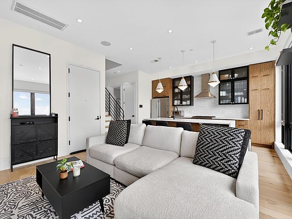 3rd image of 339 Palisade Ave #C