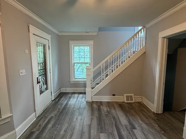 677 Eddy Rd — Photo 6