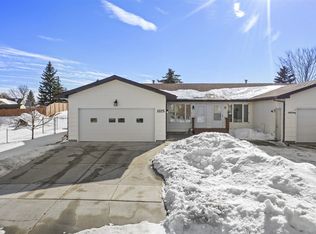 1115 32nd Ave SW, Minot, ND 58701