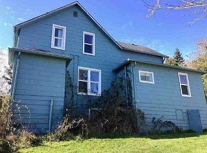 2nd image of 1008 Virginia St