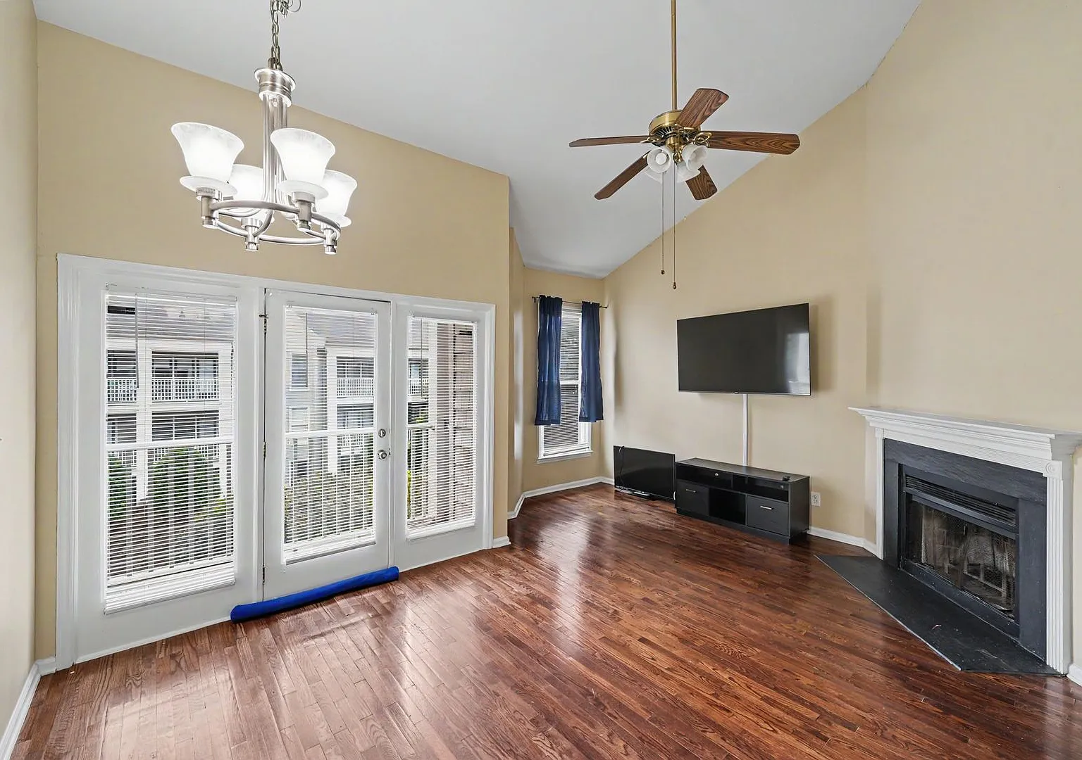 Uptown Third Ward 1BR/1BA Condo with Panthers Stadium Views — Photo 1