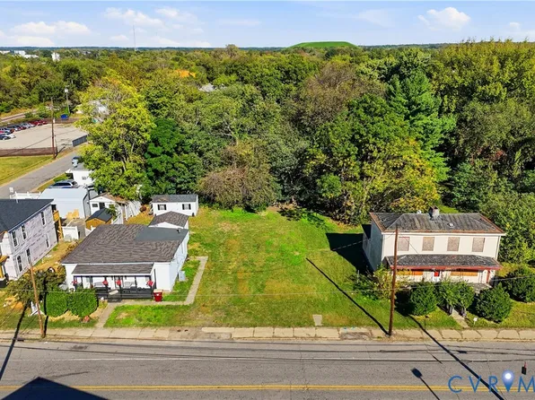 327 N Crater Rd, Petersburg, VA 23803