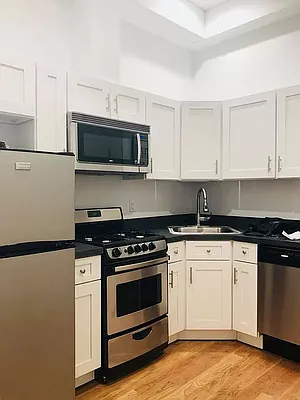 Rented by MySpaceNYC | media 15