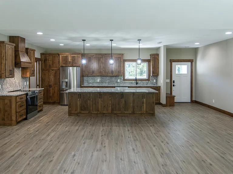 11533 Forestview Dr — Photo 2