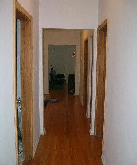 1070 W Granville Ave — Photo 8