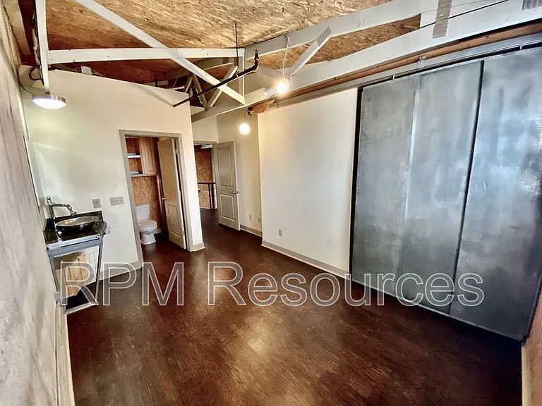 300 Summit Ridge Dr #B1 — Photo 13