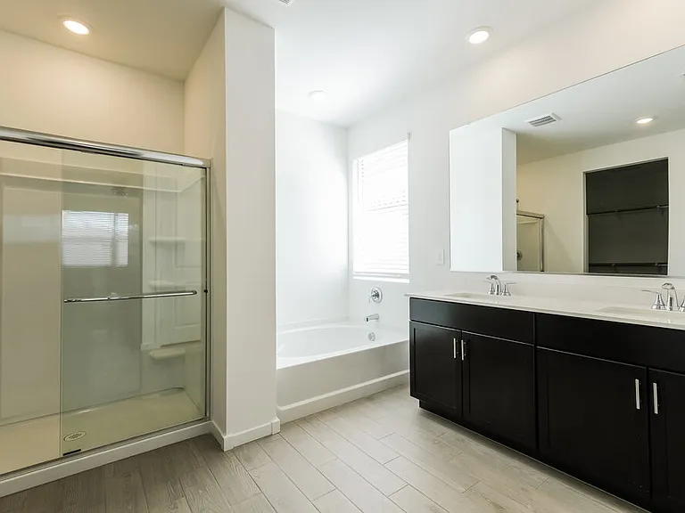 24453 W Grove St — Photo 10