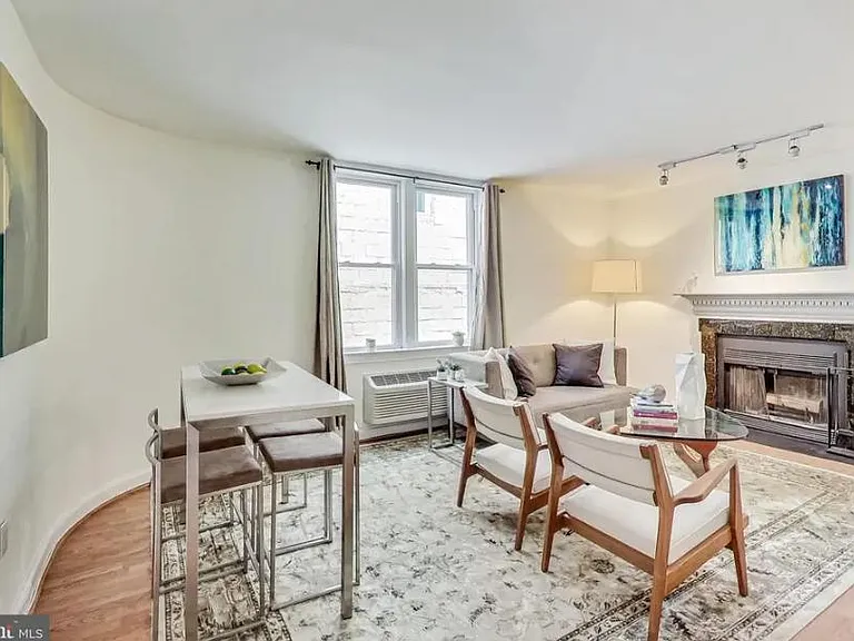 1810 California St NW #204 — Photo 7