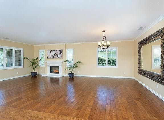 3rd image of 26767 Chamomile St