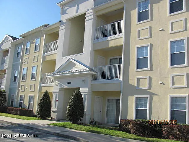 3 bed, 2.0 bath, 1145 sqft, $1,600 — Photo 1