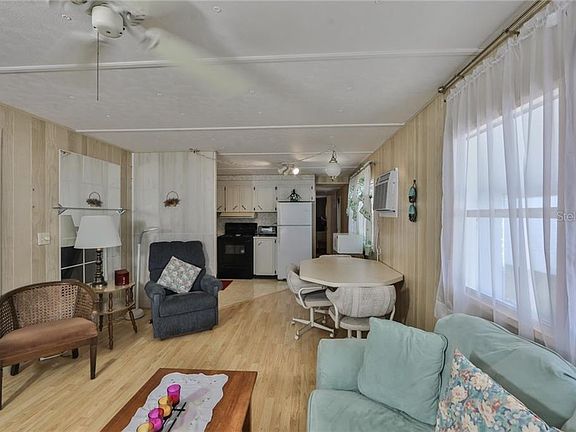 4th image of 980 7th St NW Lot 59