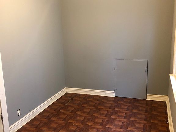 2nd image of 4347 S Fairfield Ave #3