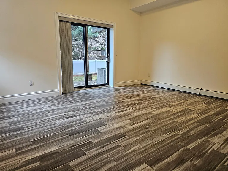 531 Roff Ave #A — Photo 34