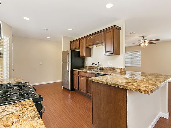 2nd image of 457 N Redondo Dr